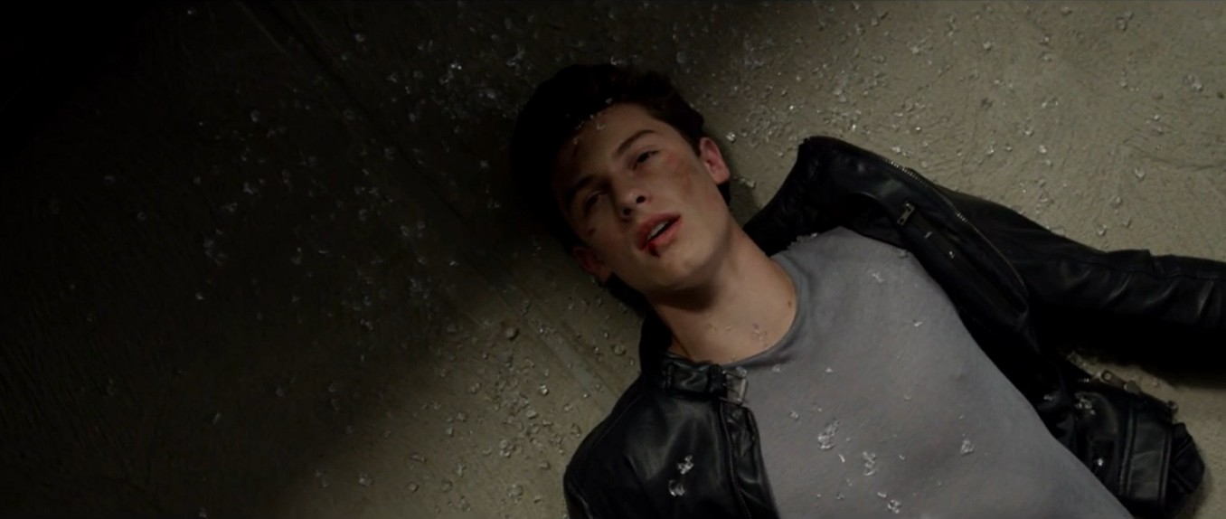 [CLIP] Shawn Mendes Stitches Azikmut