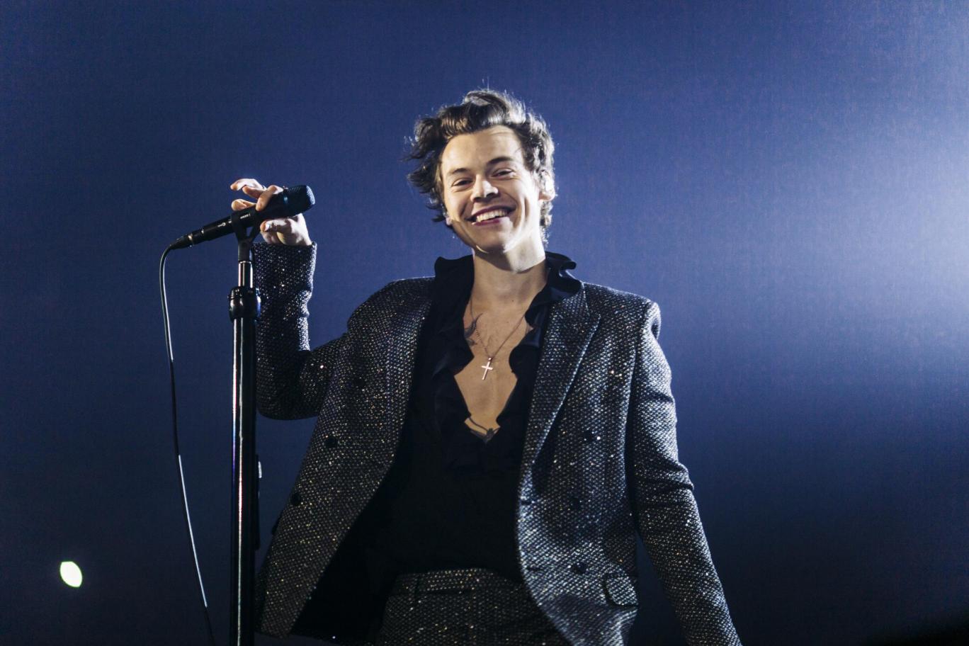 Premiere Partie Harry Styles Paris Harry Styles nous embarque dans sa tournée mondiale - Azikmut